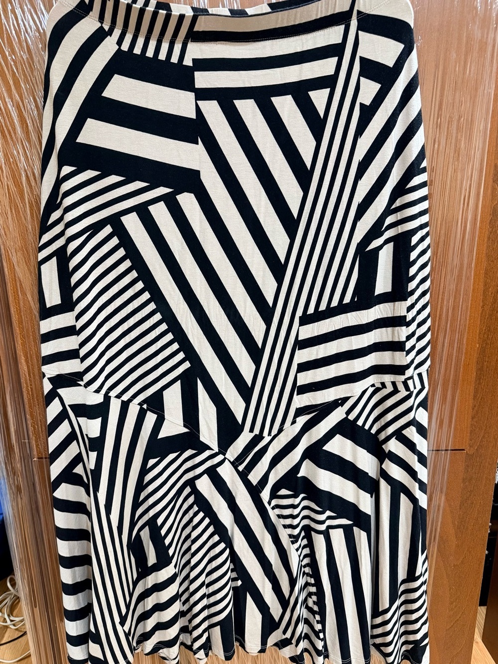 Chico's Black and White Geometric Circle Skirt